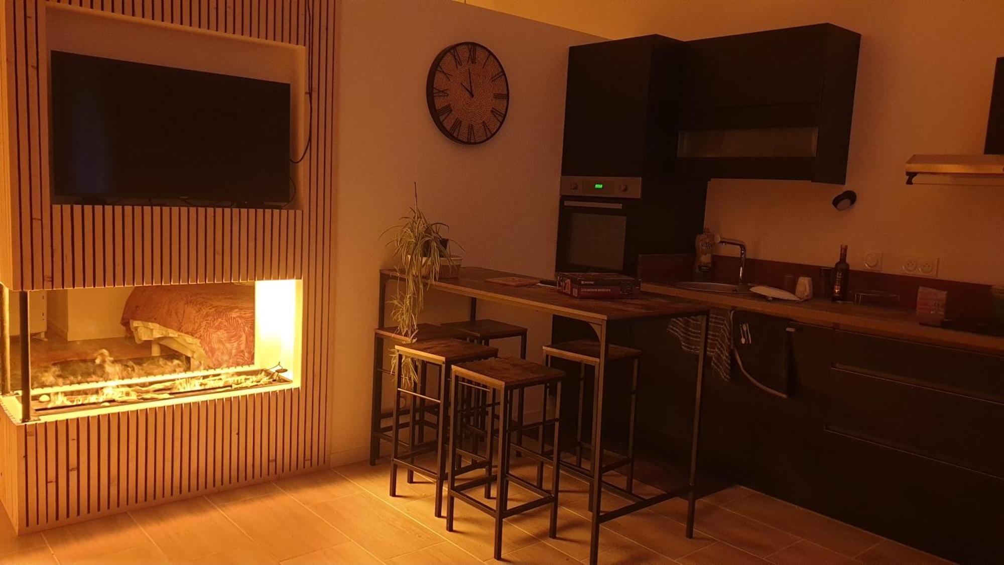 Love Room- Spa- Escale Amoureuse Puygaillard-de-Quercy Luaran gambar